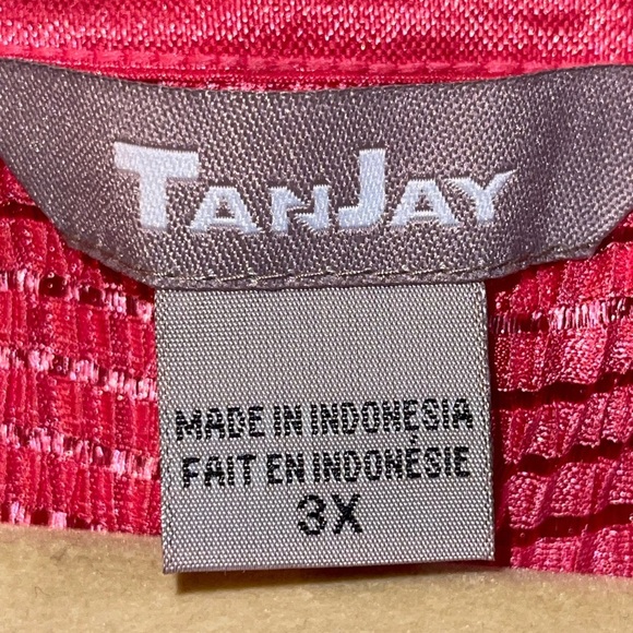 TanJay Textured Sleeveless Blouses - Picture 11 of 11